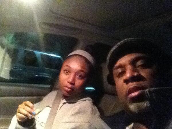 HDH__01's tweet photo. Waiting to pick Emily up from volleyball w/ Sarah http://t.co/axD9rMCMEK