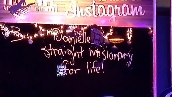 SwoopingTrojan's tweet photo. Danielle's bachelorettte party @_howlatthemoon #moonme http://t.co/oGqRAwQmvh