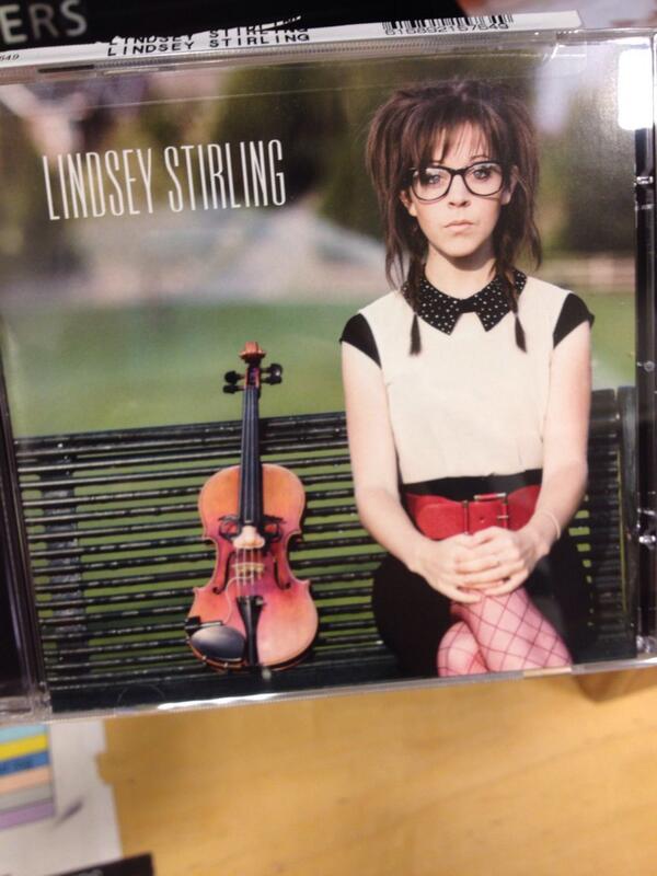 SammyBaby4451's tweet photo. @tylerwardmusic look what is on in store play at your local barnes and noble Southlands in aurora pretty sweet huh? http://t.co/oWVWJXVBtv