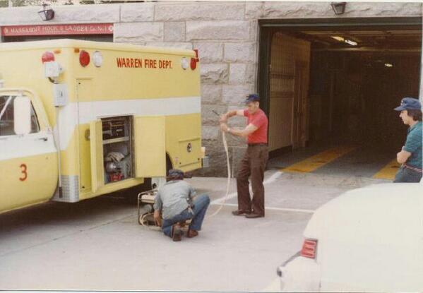 WarrenFireRI's tweet image. Rescue 3. #Warren #WarrenFire #WFD