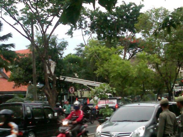 sohib_eastjava's tweet image. Kesibukan menyambut RI 1, di puskesmas pucang sewu surabaya