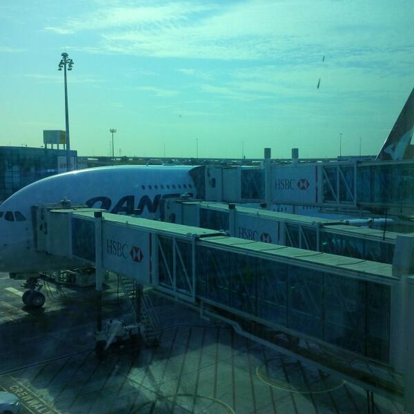 “<a href="/DjokerNole/">Novak Djokovic</a>: Flying for the first time in my life with A380. Looks massive :-) Thumbs UP for Qantas ”