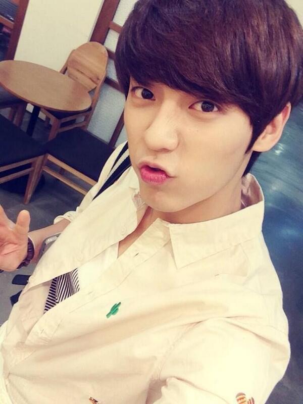 nmjsvt's tweet photo. #openfollow lagi 
biar rame nih akun RT aja yo http://t.co/GxeO41C3fr