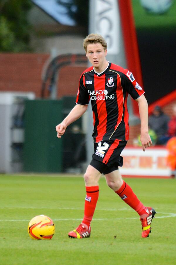 afcbournemouth's tweet photo. Retweet for Eunan O’Kane to win the December player of the month award, sponsored by @CharmedByMMJ. #afcb http://t.co/gSk1rQtxVk