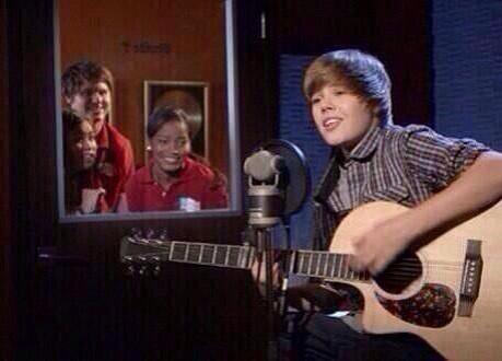 IF U REMEMBER JUSTIN ON TRUE JACKSON VP YOU'VE BEEN HERE A LONG TIME