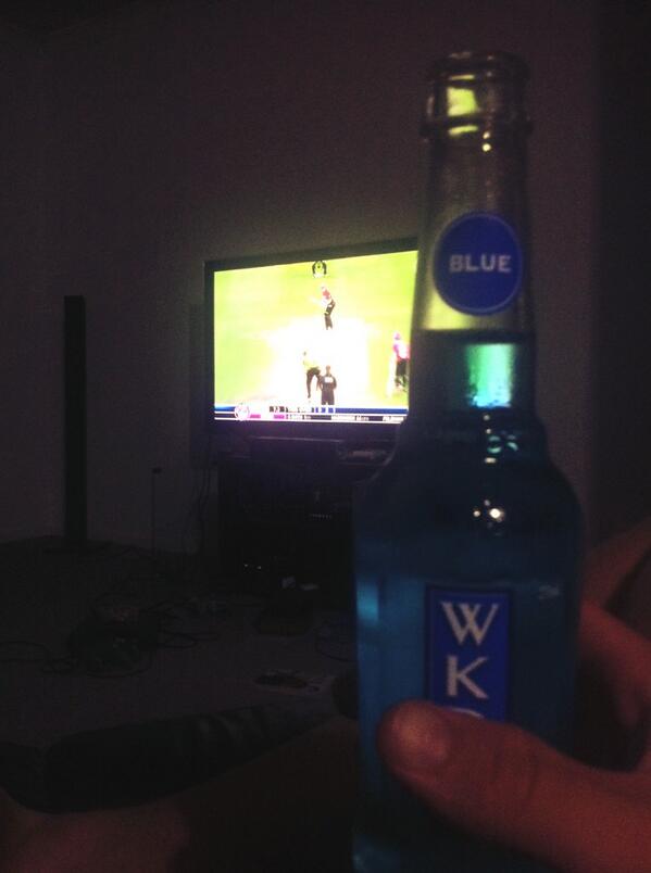 jonahwright96's tweet photo. @LarryCav_12 @MattOC15 @deanfairley slayin poon and drinkin goon #BBL03 #gettingitdone #winnersaregrinners #lel http://t.co/nnMn3vV0mb