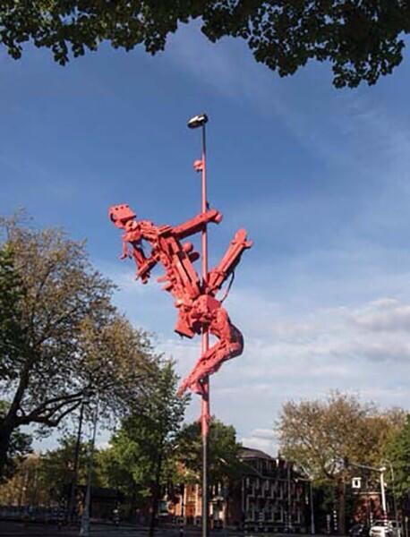 ‘Less is a bore’ is the motto that exemplifies the style of David Bade's artwork. artinredlight.com/david-bade#!Da… #AIR9