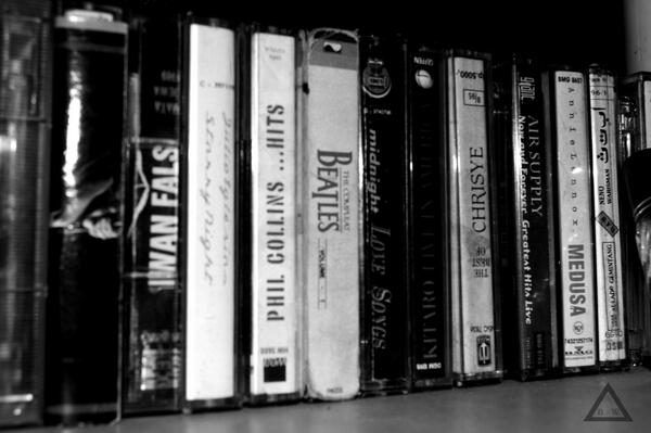 blackwhitegraph's tweet photo. Casette http://t.co/RzCxWaMXZD