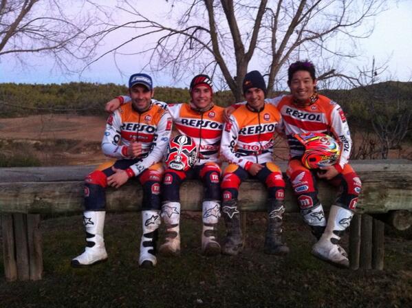 marcmarquez93's tweet photo. Ayer probamos el trial en Les Comes!! Equipo Repsol al completo!! / We did trial in Les Comes, go @box_repsol Team!! http://t.co/ge1aS3BJDt