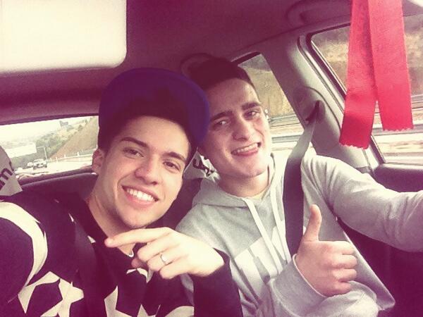 BorjaRubioMusic's tweet photo. De camino a Calatayud con @DjAntonDeVera a recojer a mi cuñao #isaac y luego a Brea de Aragon!! Esta noche se lia! http://t.co/Q9PTMvlasx