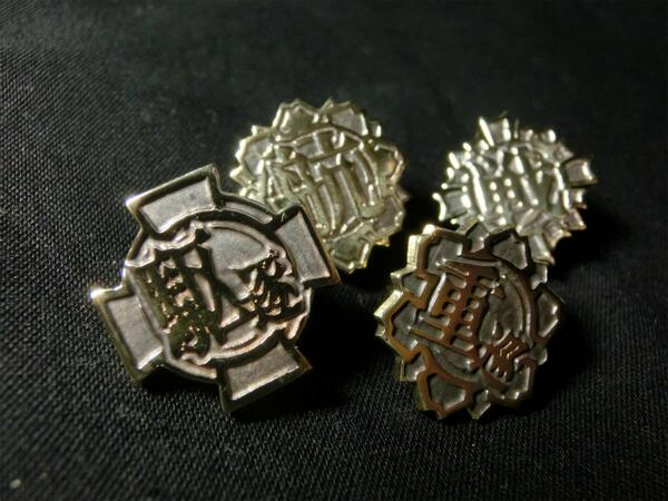 霧 なんか見れないようだからこっちで 艦これのレア度エンブレム ピンバッチ 艦これ Http T Co 3botmu0o