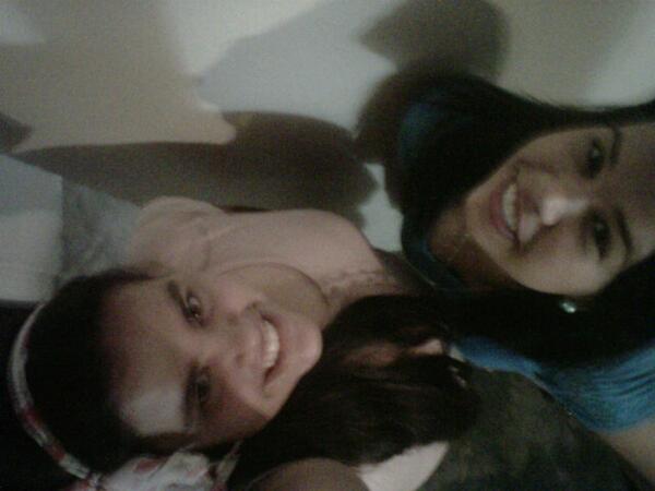 iralypervaz's tweet photo. #ConHermana; @Irayma_pervas tequieroo♥ http://t.co/hNIPbQ2Wbl