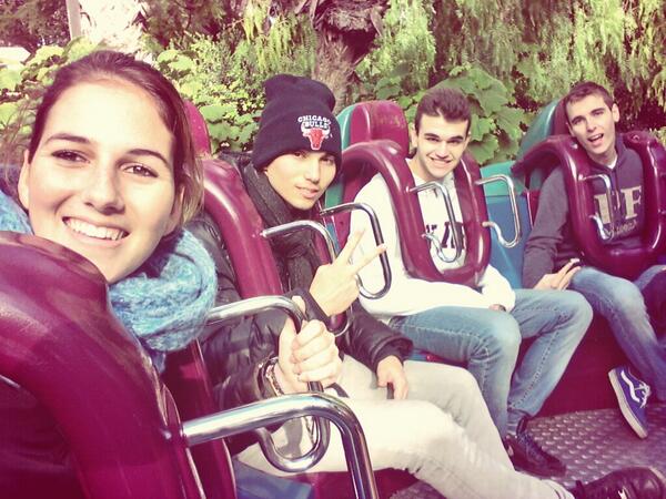 hotmail96miriam's tweet photo. Que poco me he reido con @bryanfg69 @jorge_krislow y @jorgemartin77 http://t.co/cn9UD9FGeD