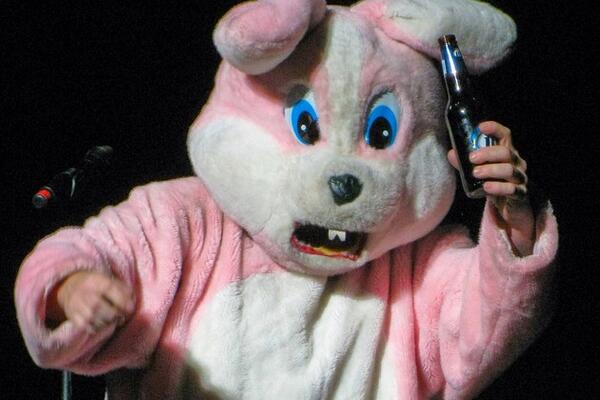 kylamurphy's tweet photo. Watch out!  @kinz_w is letting loose for the holidays!  #drunkbunny #xmascheer http://t.co/jpJp8uPhw7