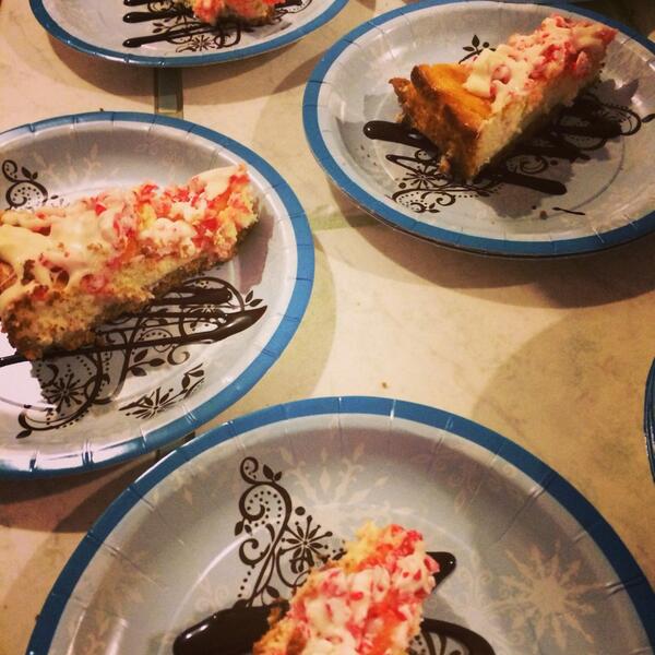 JoshEstrin's tweet photo. Mmmm RT @ChefDMorrell: @JoshEstrin morning! Hope you have a wonderful day! Enjoy this #peppermintchip #cheesecake http://t.co/webdgQwjgf
