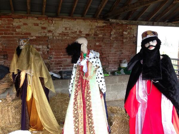 hemdoshi78's tweet image. Bad beard day at Hall Farm #3wiseladies #blustery #pythonesque