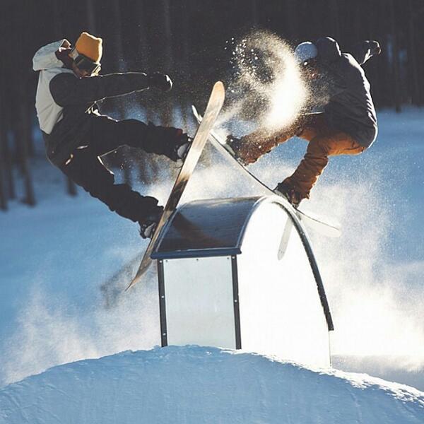 TheXSports's tweet photo. Photo of day by #XS - #together #snowboarding #snow #winter @Nikesnowboardng @burtonsnowboard http://t.co/AMXeExHdRd