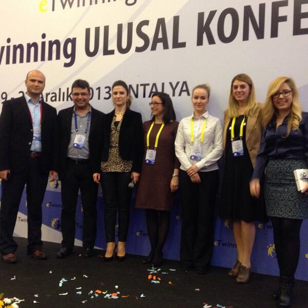 Etwinning İstanbul (@etwinningist) on Twitter photo Kalite Ödülü alan öğretmenlerimize <a href="/tretwinning/">eTwinning Türkiye</a> il koordinatörleri 2.liği için UDS'e teşekkürler. @DrMuammerYildiz Kalite Ödülü alan öğretmenlerimize <a href="/tretwinning/">eTwinning Türkiye</a> il koordinatörleri 2.liği için UDS'e teşekkürler. @DrMuammerYildiz