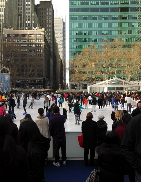MotoTweetFleet's tweet photo. Wonderful day here at @BryantParkNYC. #MeetMoto http://t.co/vTU7kZxO5R