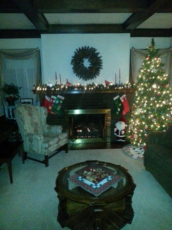 HawkeyeMissO's tweet image. @NBCTheVoice #VoiceGift - Seriously, Adam, Blake, Cee-Lo, Christina, Carson, Band &amp;amp; Crew! IA XMAS=PURE JOY! Come!