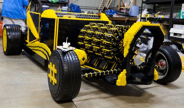 engadget's tweet photo. ICYMI: Drivable 500,000 piece Lego car runs on compressed air, insanity http://t.co/WrlR4UJRj2 http://t.co/NlYtKNawd2