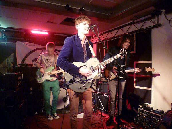 058SR's tweet photo. Now playing: Hard Time Killing (@HTKilling) en de sfeer zit er goed in! http://t.co/vInkAN9VIY