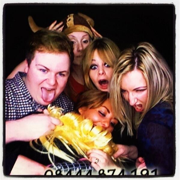 jimjamjom's tweet photo. Christmas party @nicole_lbarrow @nikkijmerry @fernwilliams6 @Headofficearena http://t.co/Ixt5FYtzDx