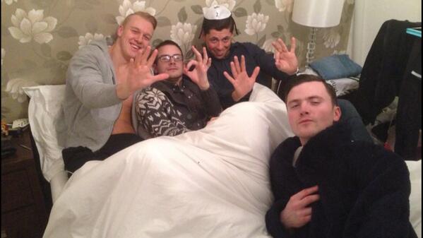 DanMorgan2's tweet photo. @jamie_kenward @Lactose3 @1989_Mayo @markyd_86 A night in @ IG10 with brother jilbs http://t.co/1ki7wfLRTw