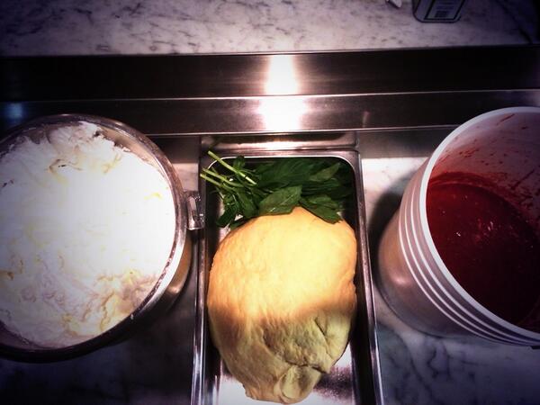 Joe_Wingate's tweet image. The story of our lives..@CrowCain #SaltCrust #PizzaDough #Basil #PizzaSauce