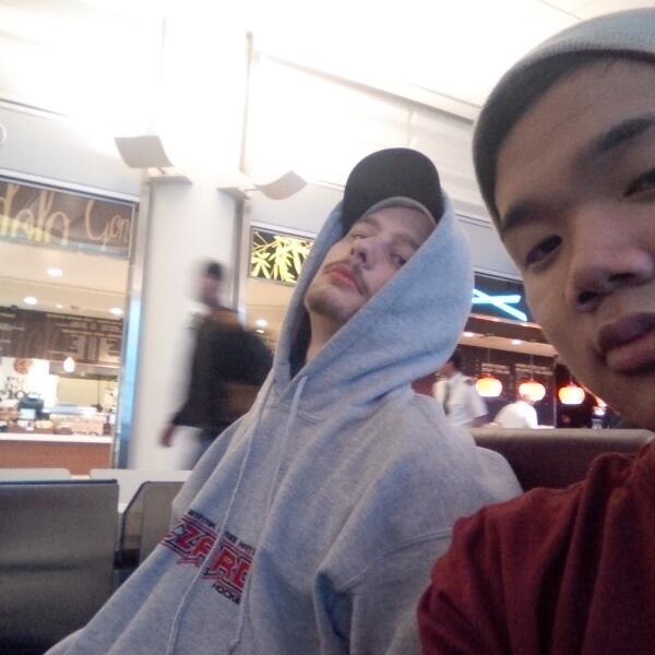 tanotano1025's tweet image. Our flight is delayed. We are stuck here #delayed #anotherhour @gratzy6