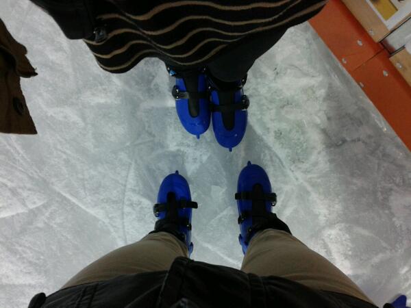 luucia_swag's tweet photo. Buena tarde la de hoy patinando *-* http://t.co/Q2Se1RUAWq