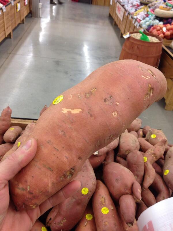 dendaas3's tweet photo. What the hell.  Big ass sweet potato http://t.co/4dL6ju8lod