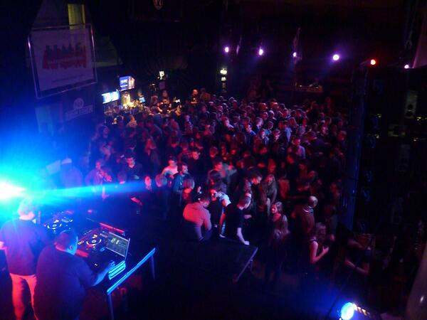 058SR's tweet photo. En het feest gaat doorrrrrrrrrrr @poppodiumromein!!! http://t.co/YPiKqx47Bz