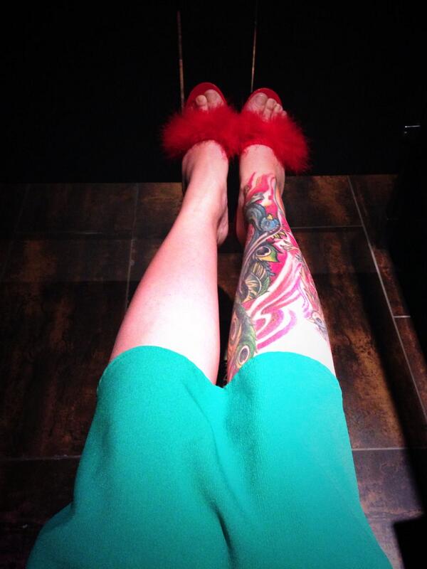 StephyDelicious's tweet image. Happy holidays everyone!! #toilettalk