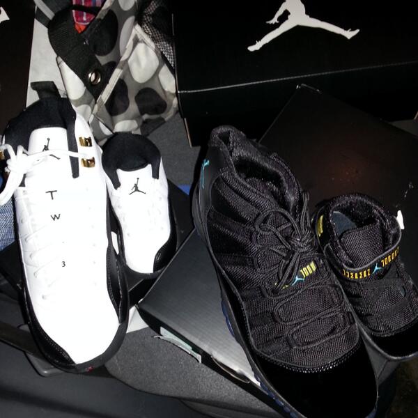 zaundeezy's tweet image. -&amp;amp;&amp;amp; real deal his and hers ! Me and my son♥♥ I'm tryna keep up wit him !  #minitrendsetter #taxis #gammablues