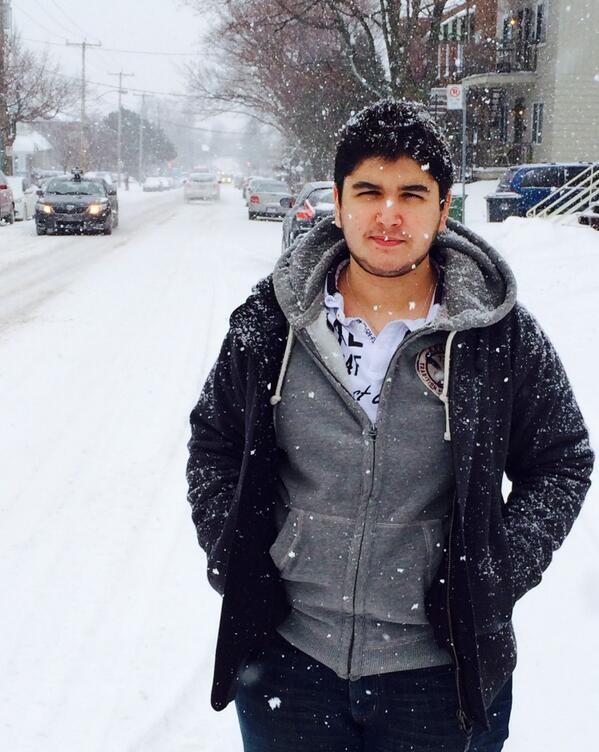 Clapton0's tweet photo. #Enjoy #snow in #montreal #Canada http://t.co/hdo5psNz7P