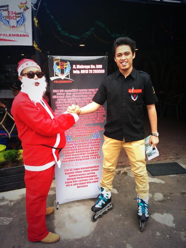 Kami juga mengucapkan selamat hari natal bagi yang merayakan