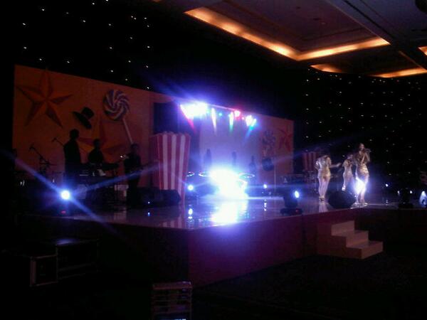 Now!! TenT Music Project W/ BE3 at GrandBallroom Hotel PullMan CentralPark-Gathering StarEnergy #SikatBrur !!!
