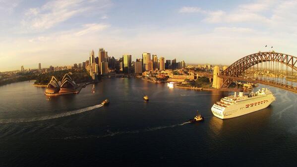 sydney_sider's tweet image. A sun soaked Sydney Harbour captured by Gary Lewis #ilovesydney