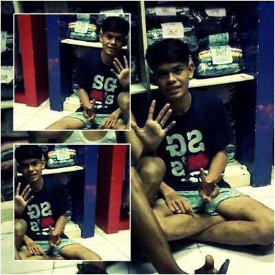 Noweeyy's tweet photo. Bang ben :D wkwk http://t.co/zRs0pIR5oV