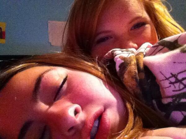 Abbbbeeey's tweet image. I can't see Shan w the camo #invisable