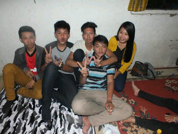 WARCOFAM's tweet photo. http://t.co/dhdwZDUvKW