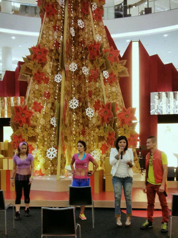 BTalentStudio's tweet photo. #ZumbOlga is about to start. Make your way to Main Atrium @senayancity now! http://t.co/vd6qJoXXfn
