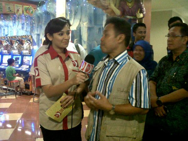 RahardjoZaini's tweet photo. Tksh kpd Bpk.Walikota Depok atas dukungannya atas event @DCF_2013. http://t.co/9UtDSGNod8” @Limasenar @nengherba  @8865 @nilamarita