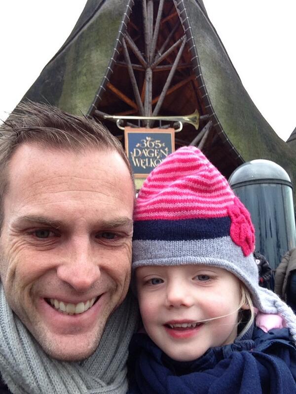 meagence's tweet photo. Samen met mijn grootste schat naar de #efteling http://t.co/alcmQqoyL2