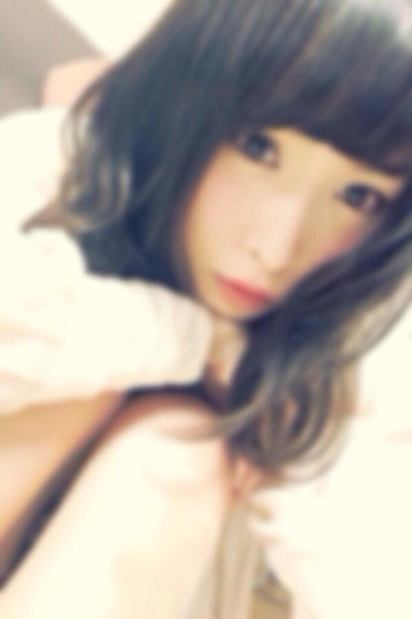 __________Srn's tweet photo. ⌒

.

　　　◤　あっと言う間に
　　　　　　　恋に堕ちていた　◢

　　　　　NMB48 / Team M
　　　　　　　島田玲奈　Nrkr

　　　　　rT　≫　御迎え

.

.

. http://t.co/O3euZsqukG