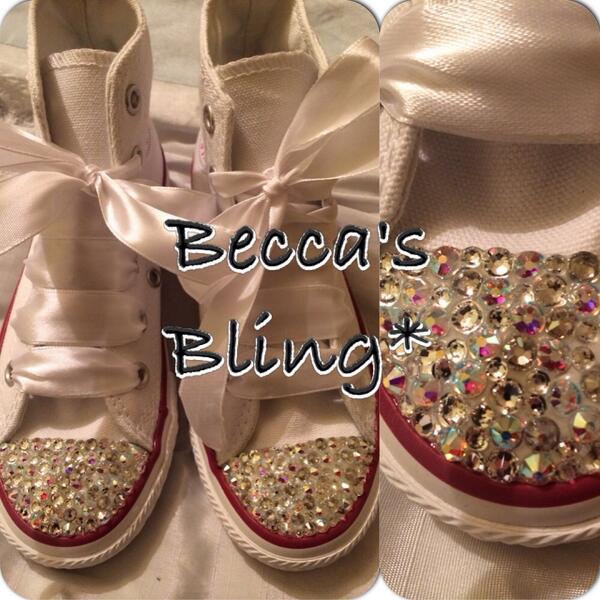 beccas_bling's tweet photo. Kids converse with Swarovski crystals @xsteph23x @xxstephy1xx #beccasbling #swarovski #bling #converse #allstars http://t.co/YA0VfJbpm1