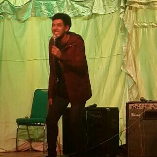 Aksi bang <a href="/kemalpalevi/">Ahmad Kemal Palevi</a>  dalam acara puncak <a href="/kostafkums/">KOSTA FK UMS</a>  at Balekambang, SOLO