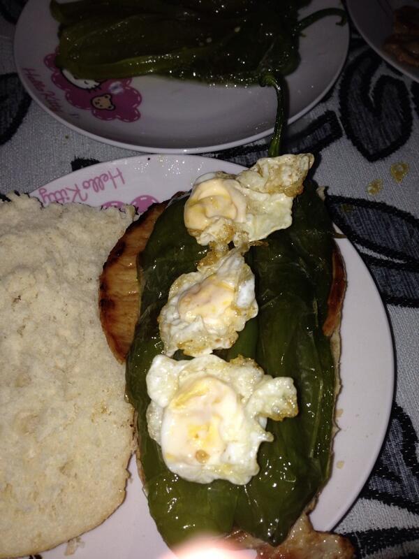 21veronica2h's tweet photo. Ufff como nos vamos a poner gorditoo@danimateo88!ummmm http://t.co/N3LGxI40IX