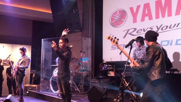 yamahaindonesia's tweet photo. Yang setuju LYLA kereeen retweet yaaaa #Finalcreativeclass @y2cindonesia http://t.co/LmF0QQOLPV